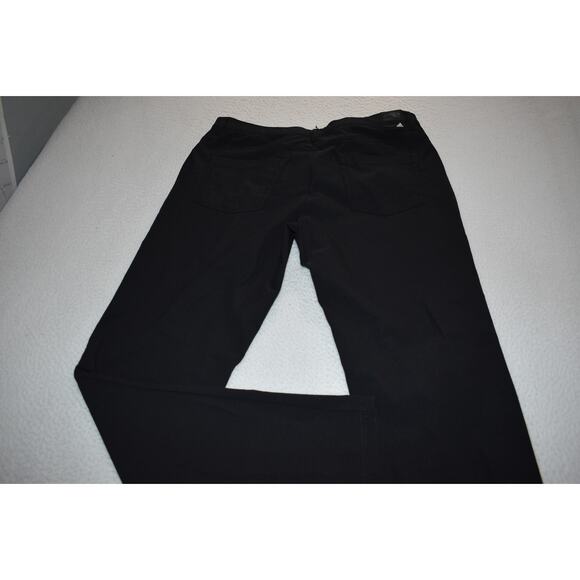 Adidas Chinos in Black and Gray 36x34 - Picture 10 of 11